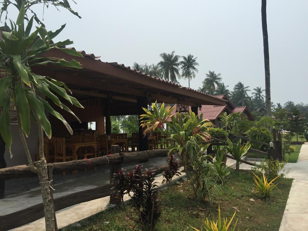 Hana Lanta Resort Koh Lanta Exterior photo