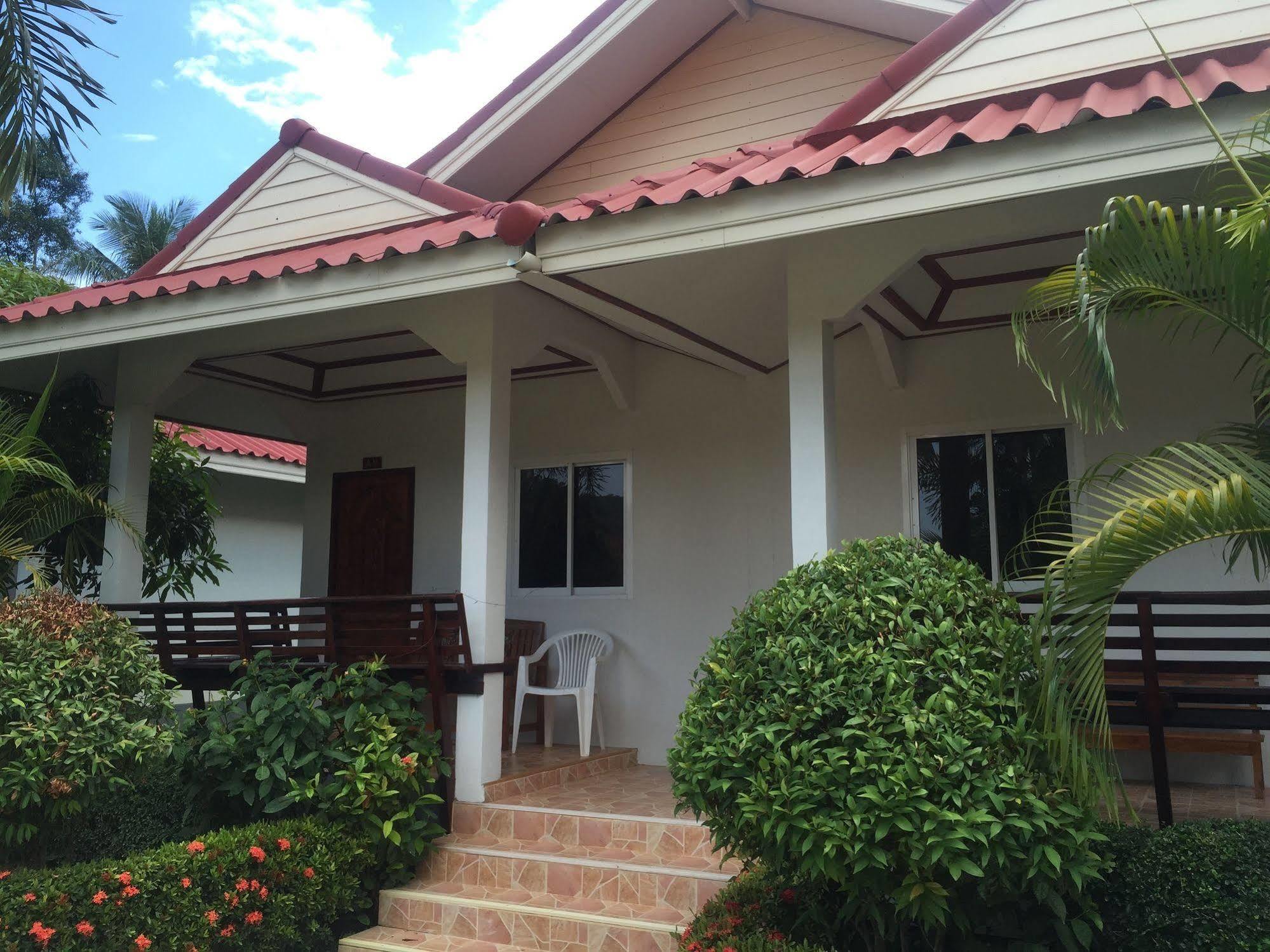 Hana Lanta Resort Koh Lanta Exterior photo
